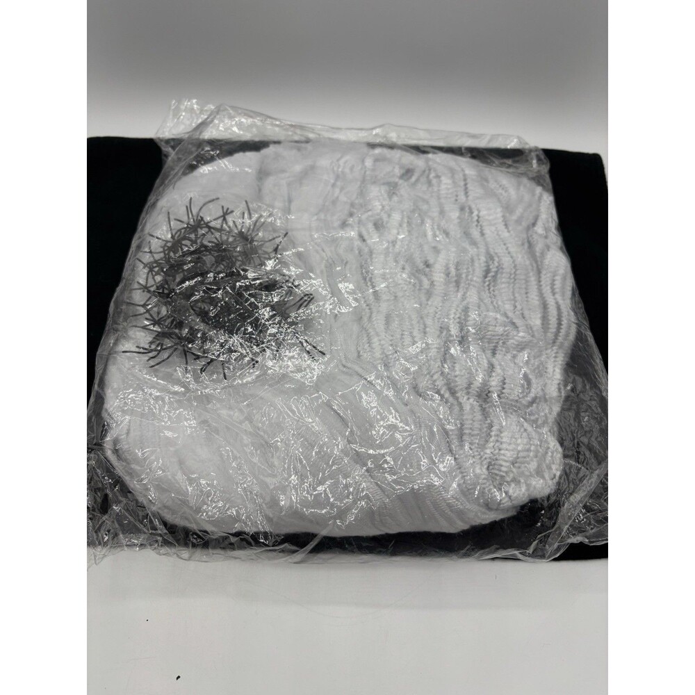NIB 1000 Sq. Ft. Spider Web Halloween Decor With Fake Spiders